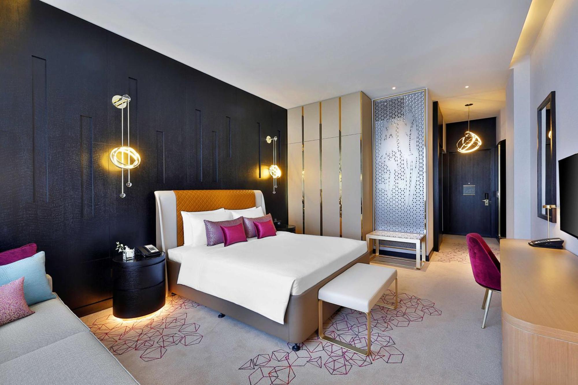 Alrayyan Hotel Doha, Curio Collection By Hilton Al Rayyan Exterior photo Deluxe Room